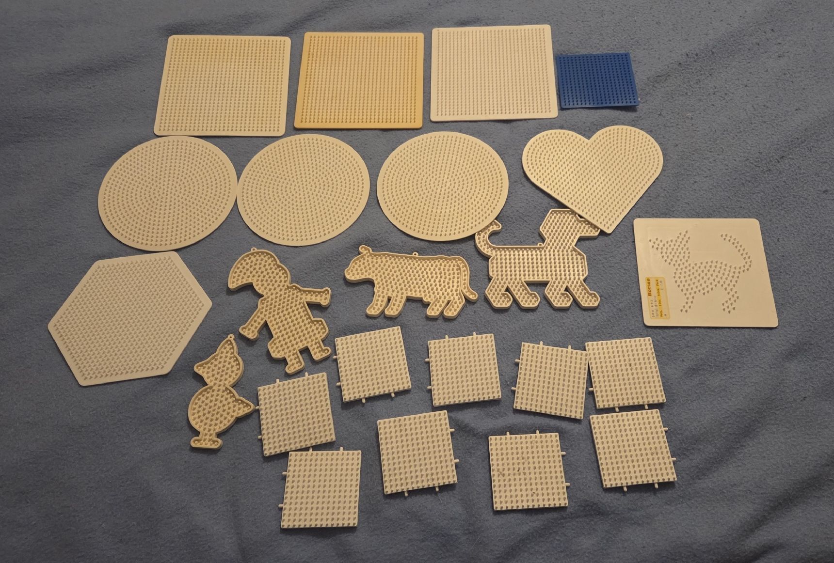 Kit bricolage: Bügel Perlen Steck Platte(Abholung) – Usato da Luzern venduto da Selina030