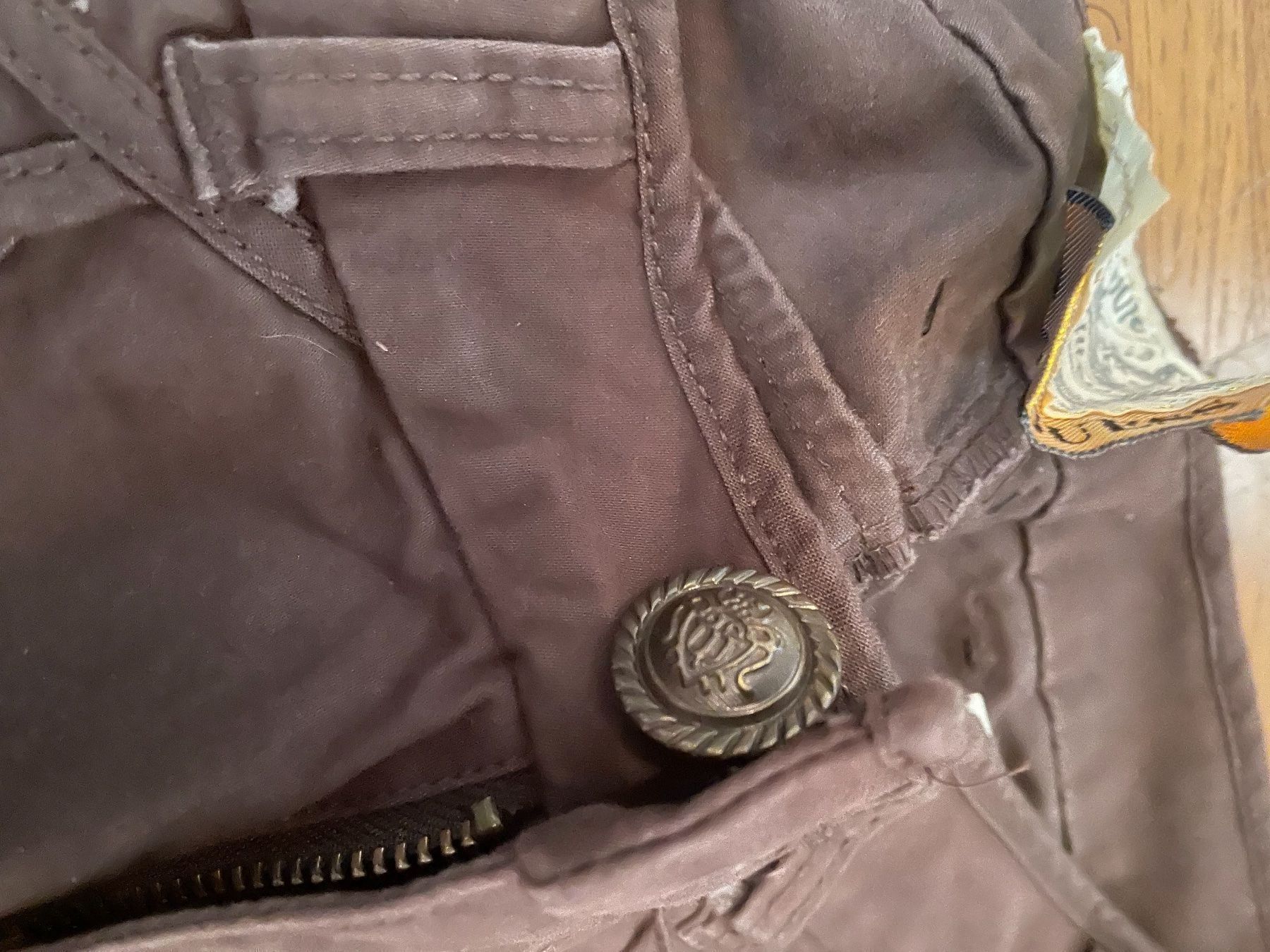 Guess Pantaloni: Guess – Nuovo (secondo la descrizione) da Pully venduto da Kalissa 4