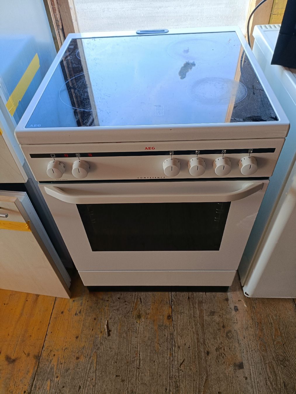 Cucine: AEG Competence Herd mit Glaskeramik Kochfeld – Usato da Romanshorn venduto da Flohmarkt_Romanshorn 1
