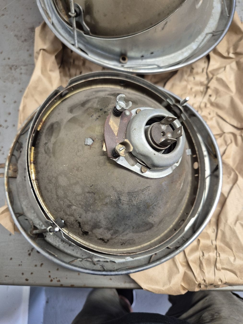 Bosch Tutti pezzi di ricambio auto: Scheinwerfer orig. Bosch IGM 1499 LA  – Usato da Wangen b. Olten venduto da madmax05 4