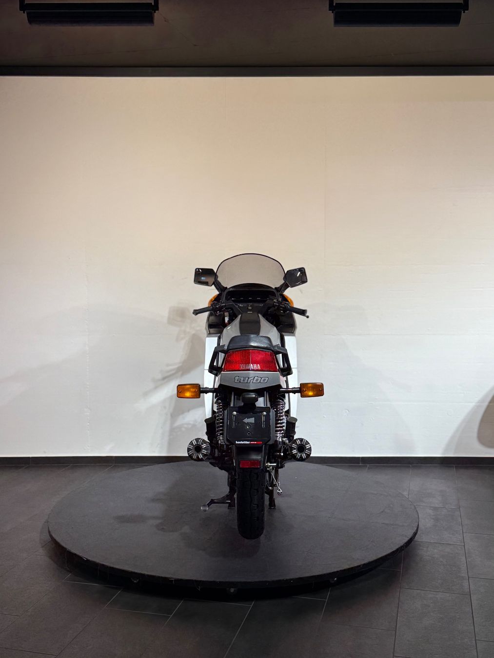 Yamaha Strada: Yamaha XJ 650 Turbo – Usato da Zell LU venduto da .VR46. 6