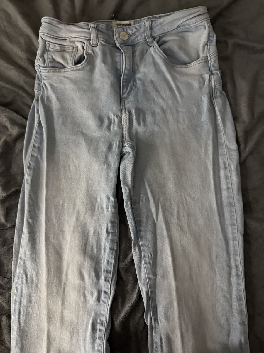 Jeans: Typisch Weiche Jeans, Hellblau, Gr. 36 - Top Zustand! – Nuovo (secondo la descrizione) da Boswil venduto da virgi06 1