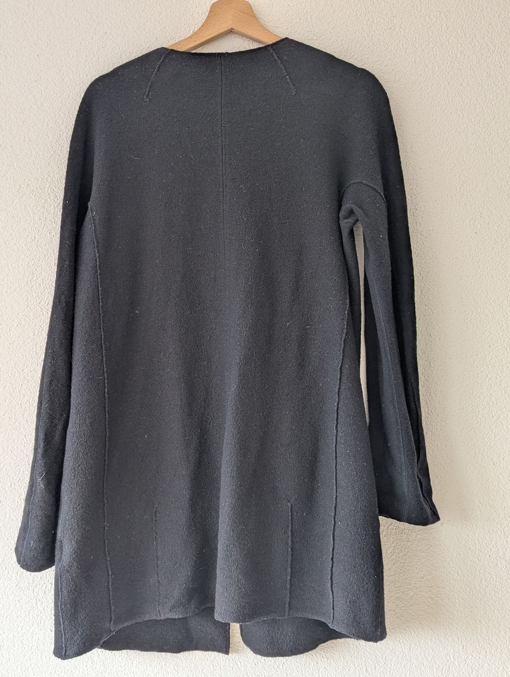 Marc Cain Mäntel: Marc Cain Cardigan, Schwarz, Grösse M – Gebraucht aus Biberist von tamher 1