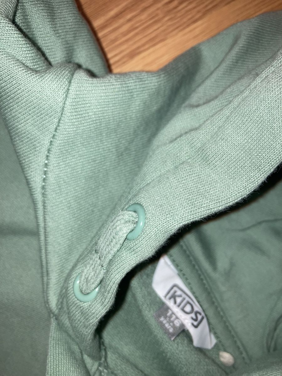 Pulls et sweat-shirts: Kapuzenpullover Gr. 116 – D'occasion à Emmenbrücke par JJ_89 1