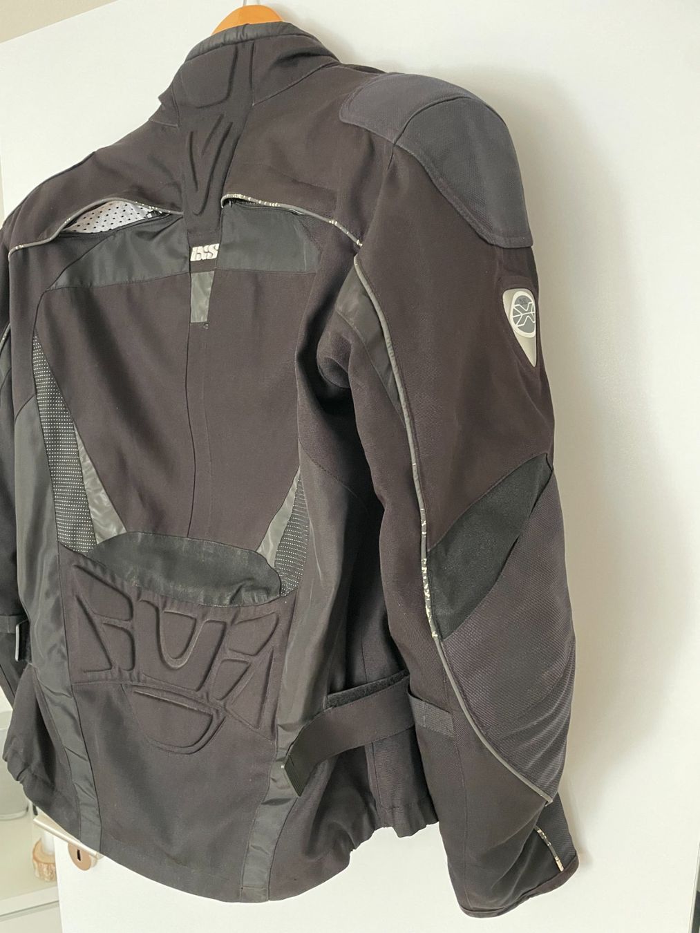 IXS Jacken: Herren Motorradjacke IXS – Gebraucht aus Lachen SZ von portbrin 8