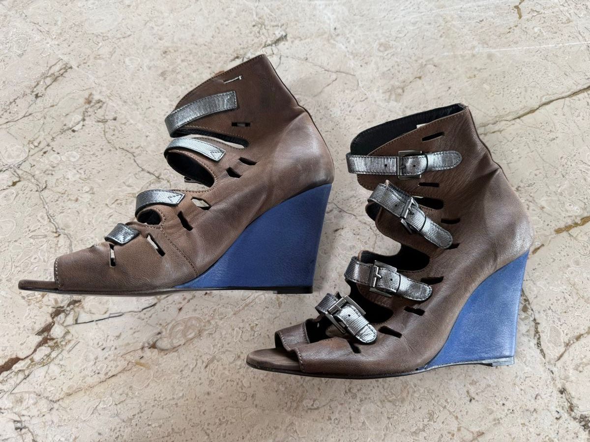 Scarpe da donna: SURFACE TO AIR Sandalen 40 – Usato da Lugnorre venduto da jettsett 2