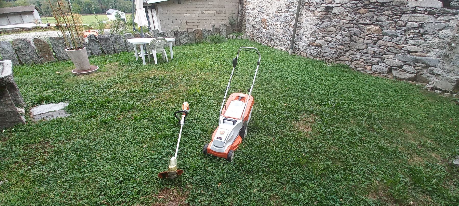 Stihl Tagliaerba: Tagliaerba e decespugliatore Stihl a batteria – Usato da Biasca venduto da LorisF. 3