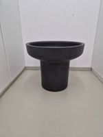 Schale mit Ständer