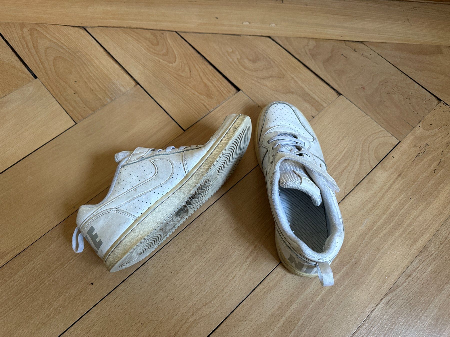 Nike Damenschuhe: NIKE - Sneaker weiss 35 – Gebraucht aus Zürich von Diazaio 3