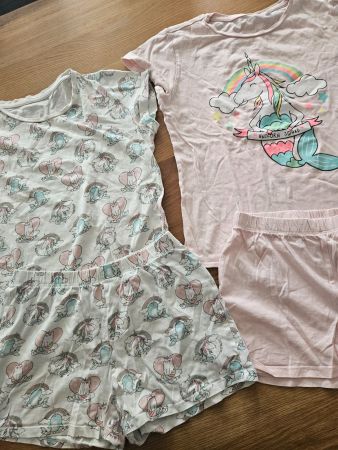 2 kurze Pyjama Gr. 146-152