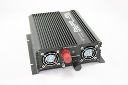 Solartronics Spannungswandler 12V-230V