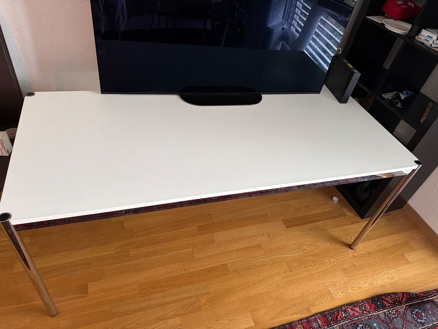 USM Tavoli: USM Haller Tisch 175x75 Eiche schwarz – Usato da Cham venduto da Eamo27