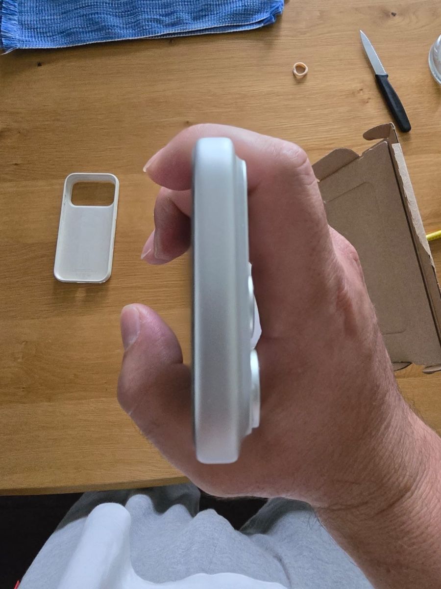 Apple Telefoni cellulari / Smartphones: iPhone 17 Pro 1tb silver – Usato da Grône venduto da NERV-02 6