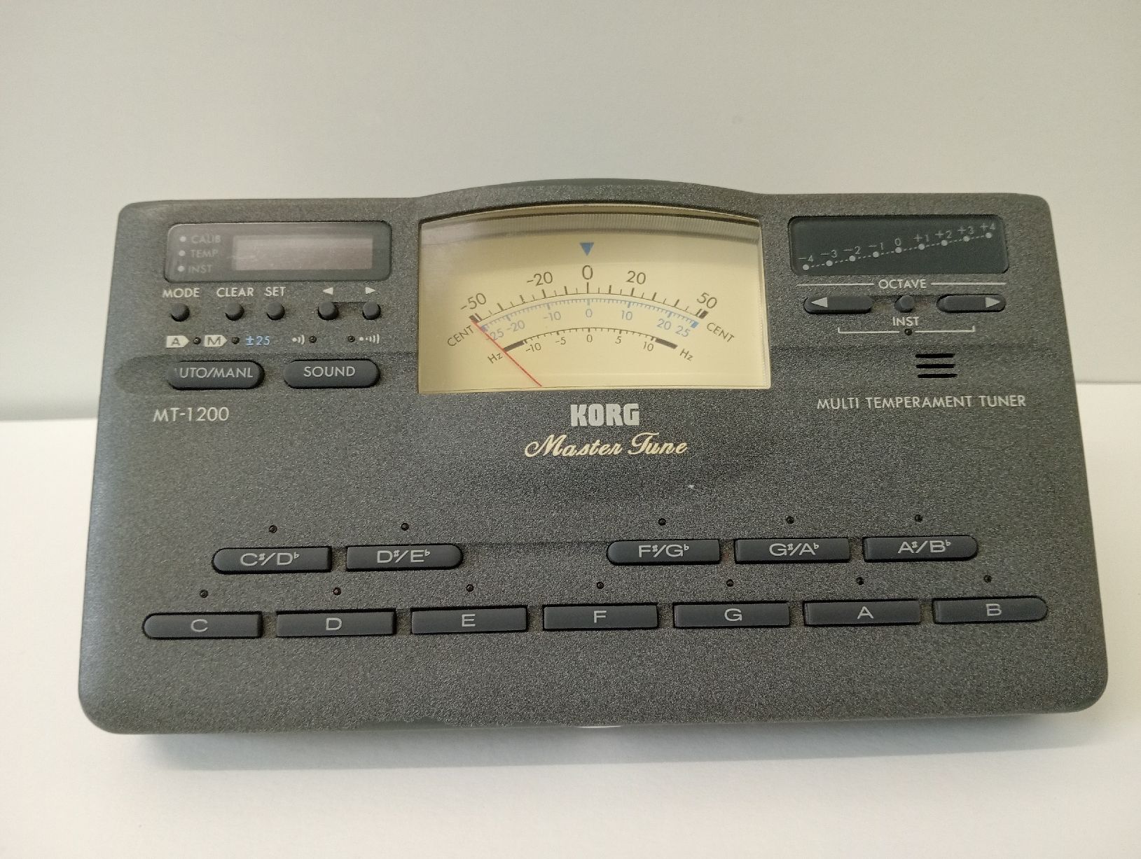 Korg Strumenti musicali: Korg MT-1200 Master Tune Stimmgerät | Multi-Temperament – Usato da Allschwil venduto da Evgeniia78 1