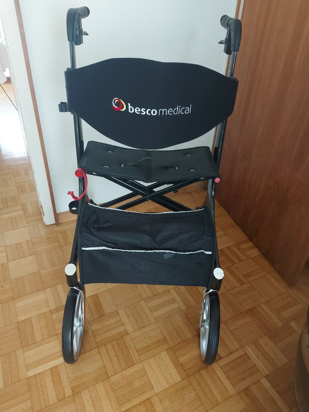 Ausili per la deambulazione: Rollator neuwertig Grösse L – Usato da Allschwil venduto da raf_r9f9