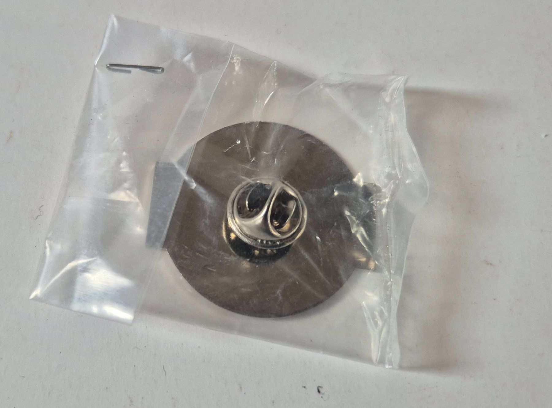 Orologi: Gotthard Original Dial Hard Wanduhr mit Original Pin – Nuovo (secondo la descrizione) da Bänk (Dägerlen) venduto da Tinu24 3