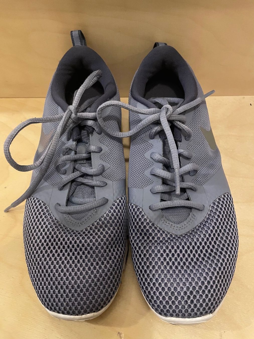 Nike Scarpe da donna: Nike Sneaker Gr.38.5 – Usato da Uster venduto da jelk