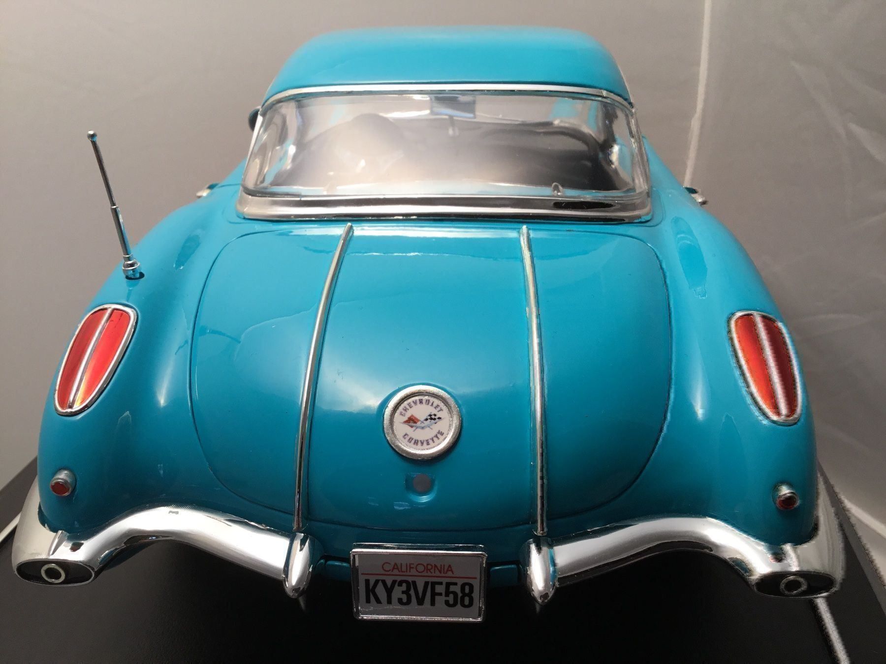 Chevrolet Modellautos: Chevrolet Corvette 1958 / Grossmodell – Neu und originalverpackt aus Erlenbach im Simmental von Model_box 3