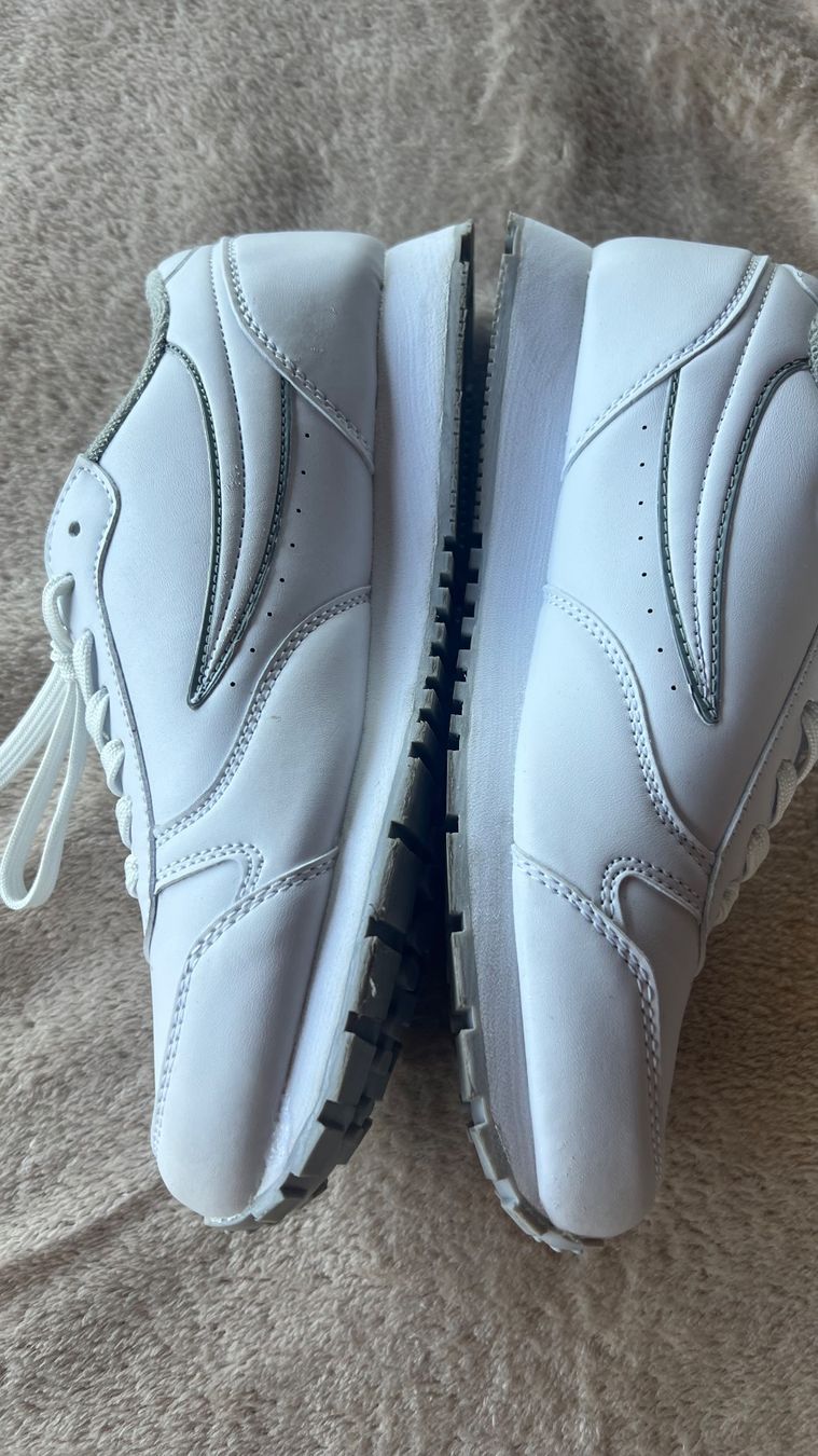 Fila Herrenschuhe: Fila Freizeitschuh Weiss Grösse 38 – Gebraucht aus Schübelbach von Dolly990_2 3