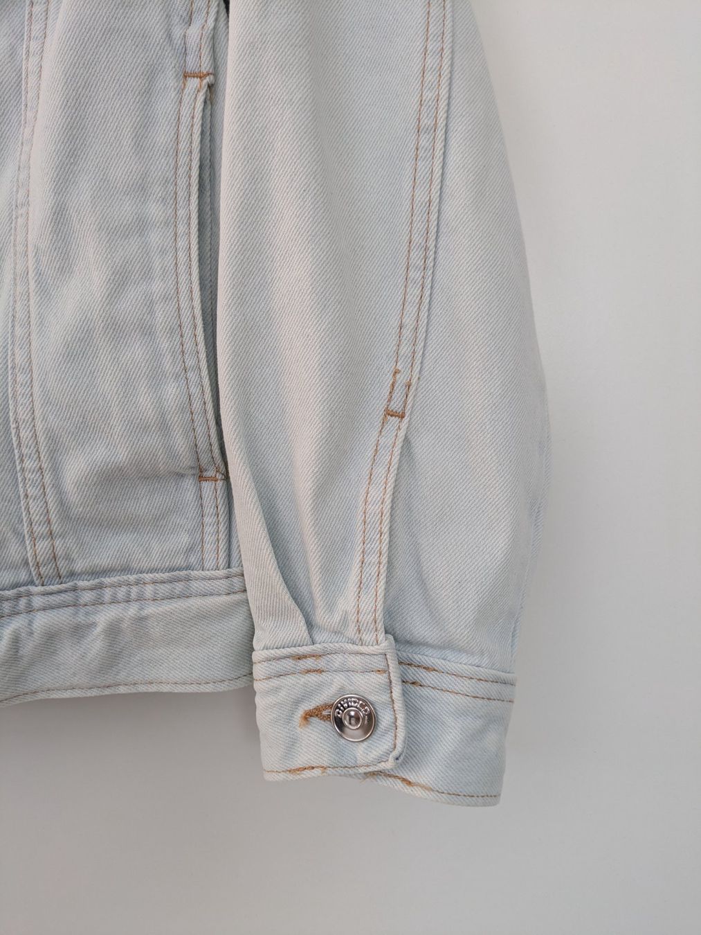 H&M Giacche: Jeans-Jacke oversize "Divided-H&M" Gr. S – Usato da Bonstetten venduto da Driver7 3