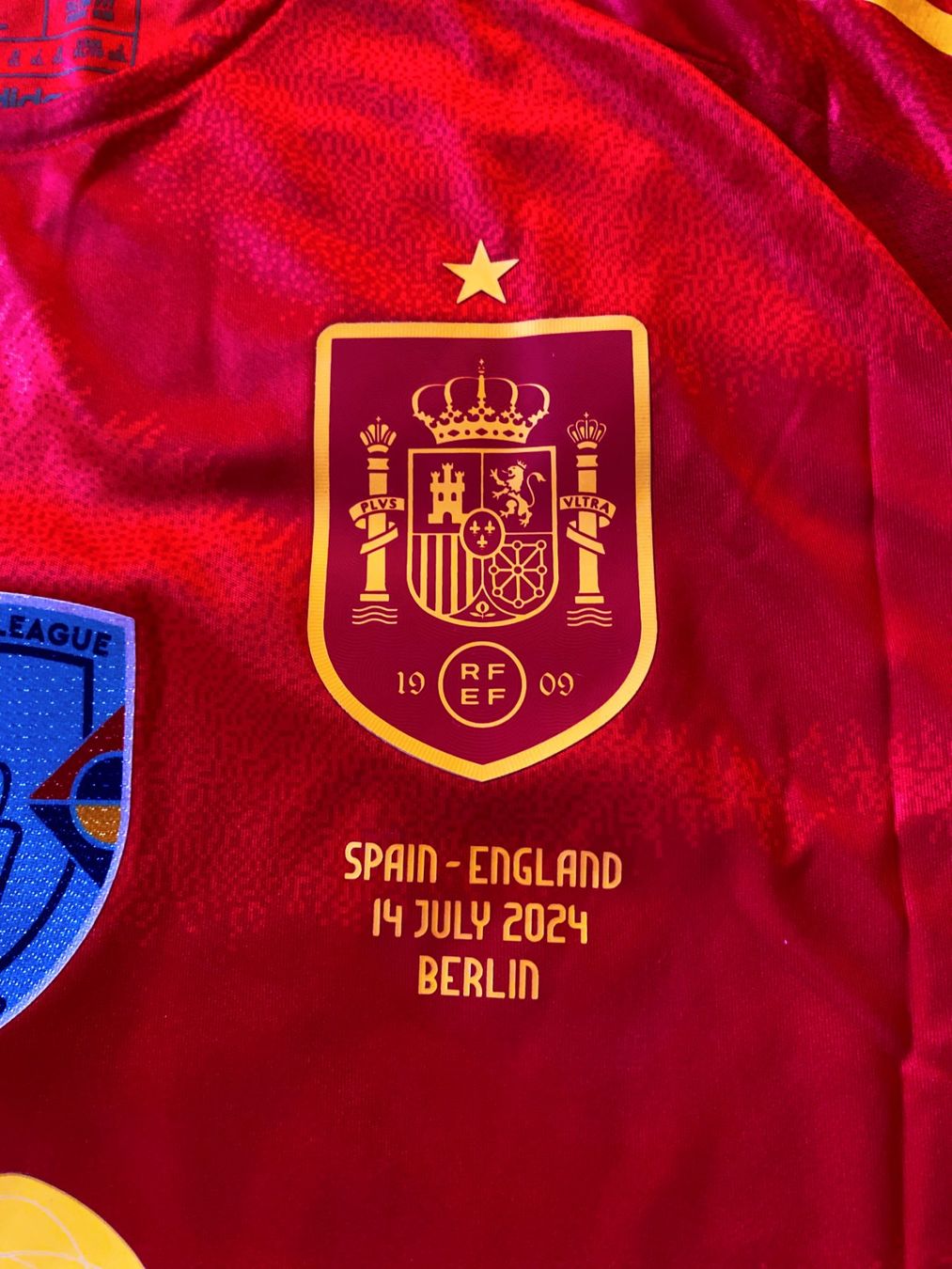 Adidas Leibchen & Hosen: Lamine Yamal Euro 2024 final- Spain player version jersey – Neu und originalverpackt aus Genève von  1