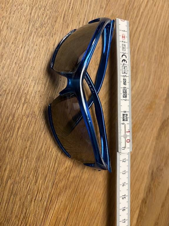 Occhiali & Lenti: Kinder Sonnebrille Sportbrille – Usato da Arlesheim venduto da thoma2010