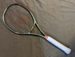 Yonex VCORE PRO97 330g, Griffgrösse 3
