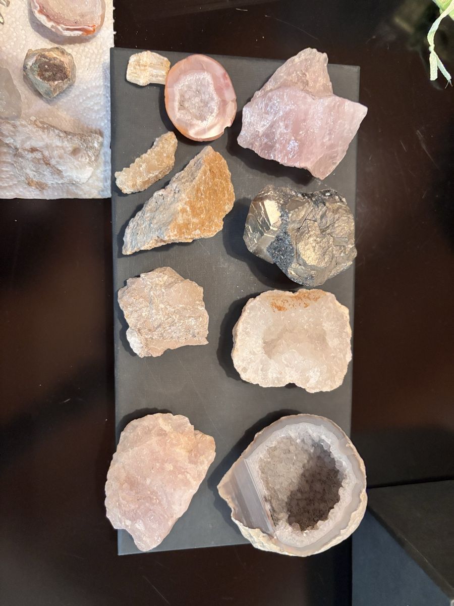 Altri gioielli: Minerals Rocks Collection Assorted Stones Unsorted Mixed Lot – Nuovo (secondo la descrizione) da La Chaux-de-Fonds venduto da joa_jk5g 1