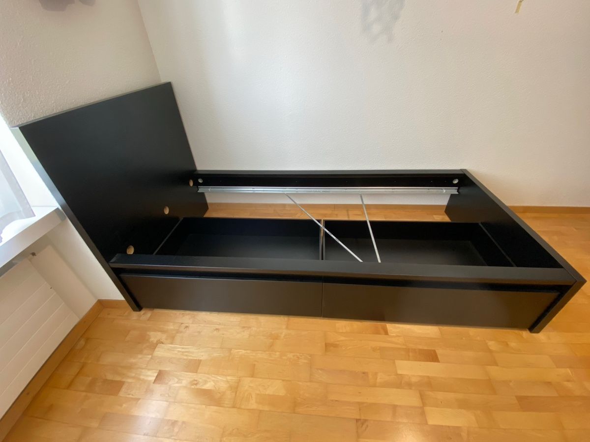 Ikea Letti: IKEA MALM 90x200 Bett mit Schuhbladen – Usato da Oberrieden venduto da Candystorerocks 2