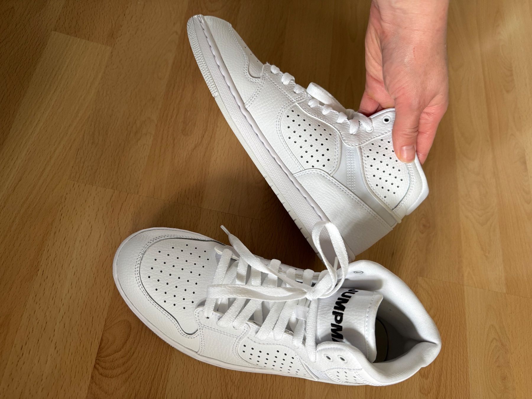 Nike Herrenschuhe: Nike Jordan access Schuhe Grösse 42 NEU – Neu (gemäss Beschreibung) aus Dürrenäsch von 1kirs 2