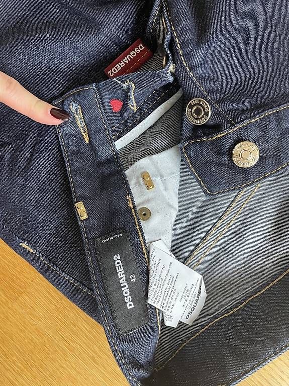 Dsquared2 Jeans: Dsquared Jeans – Nuovo (secondo la descrizione) da Zürich venduto da Fra_maj 1