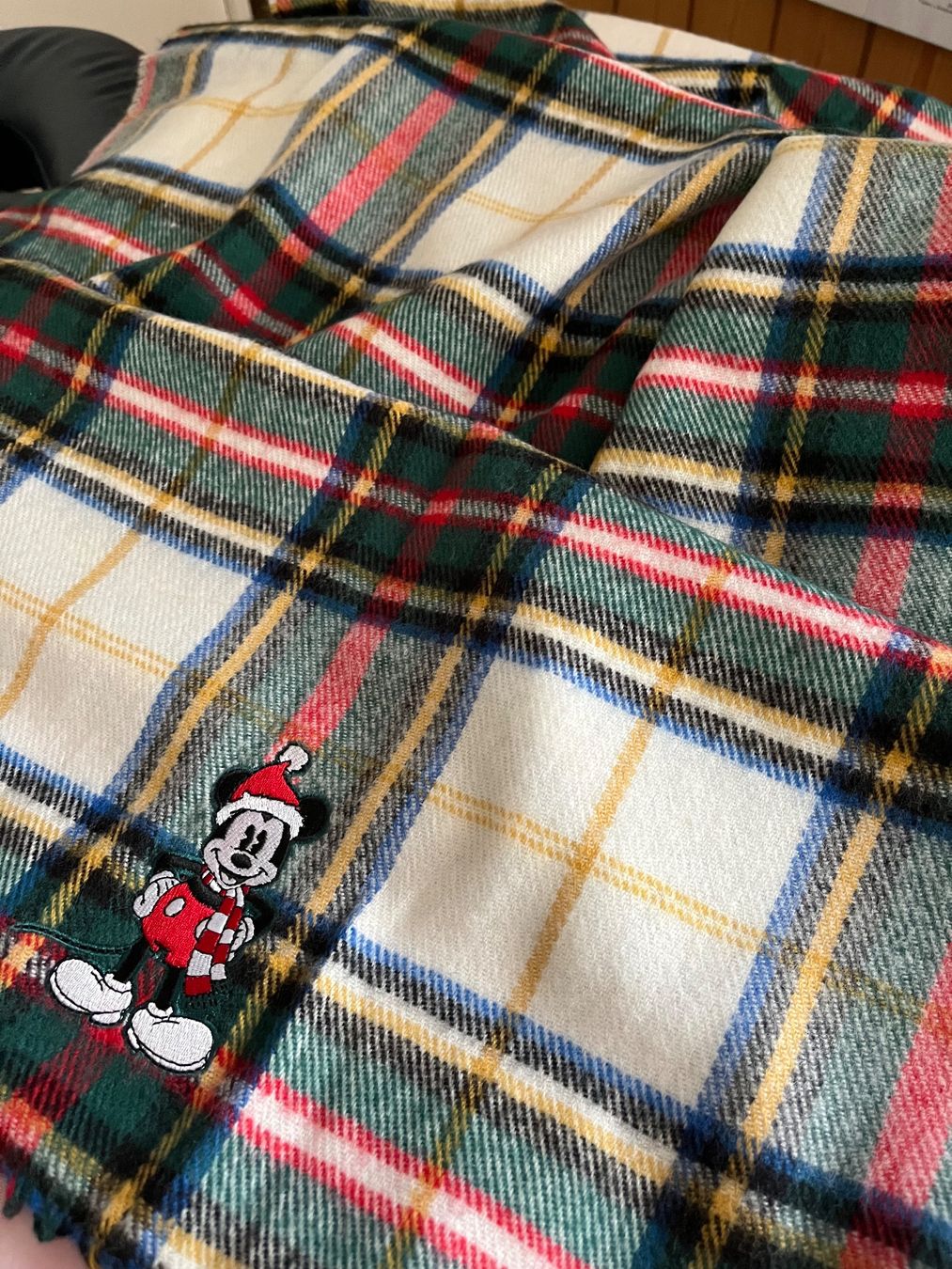 C&A Foulard & Sciarpe: Schultertuch Mickey – Nuovo (secondo la descrizione) da Steffisburg venduto da kla_gqp7 1