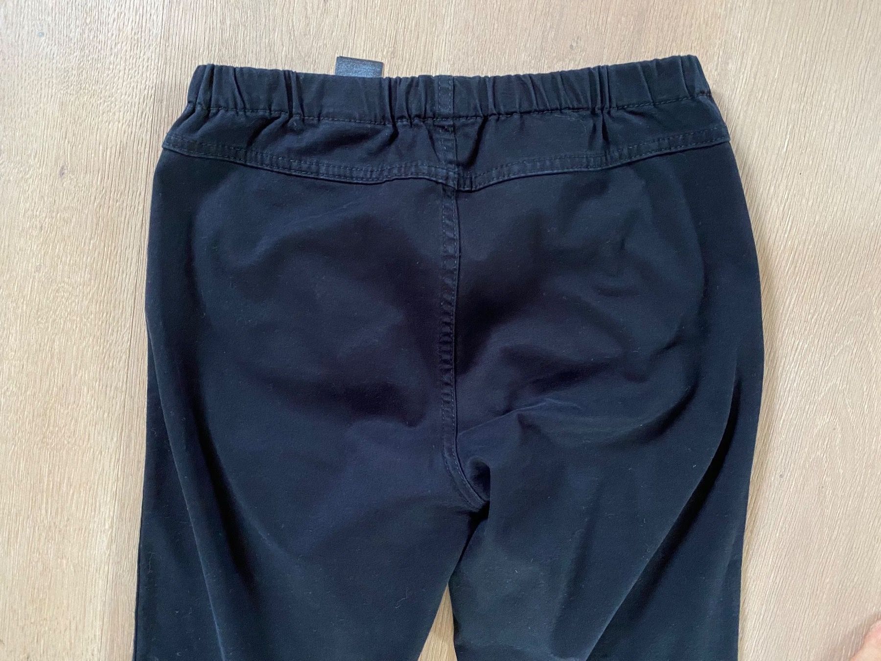 H&M Pantaloni: Röhrlihose in schwarz Grösse S – Usato da Winkel venduto da Flyhy2020 3