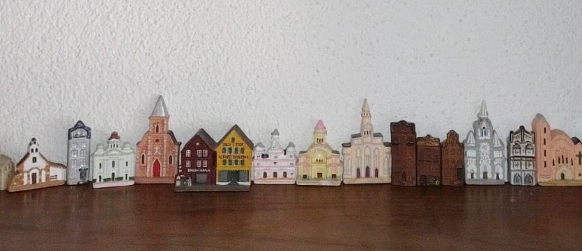 Tutte le decorazioni: Kleine Häuser Sammlung, Miniatur Städte, 32 Stück. – Usato da Luzern venduto da inf_c7r2 4