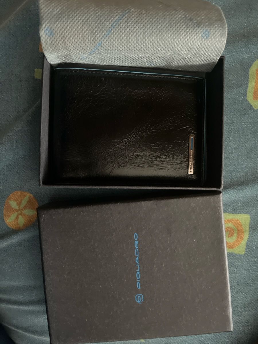 Piquadro Brieftaschen: Pi quadro wallet new – Neu (gemäss Beschreibung) aus Dietlikon von clf_g9mp