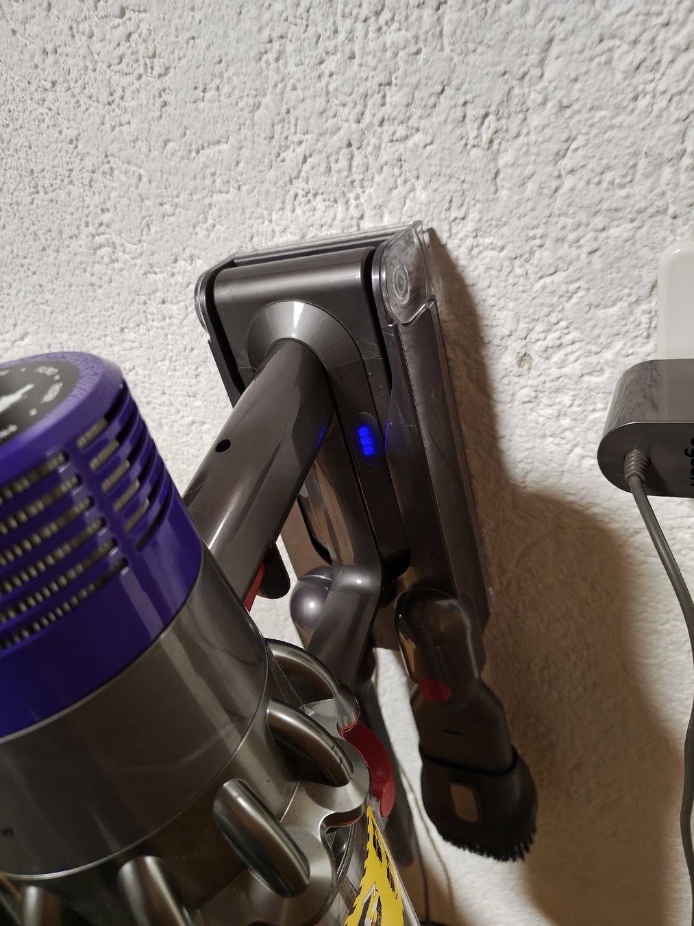 Dyson Aspirateurs & Accessoires: Djson v10 – D'occasion à VORDERTHAL par ducati821