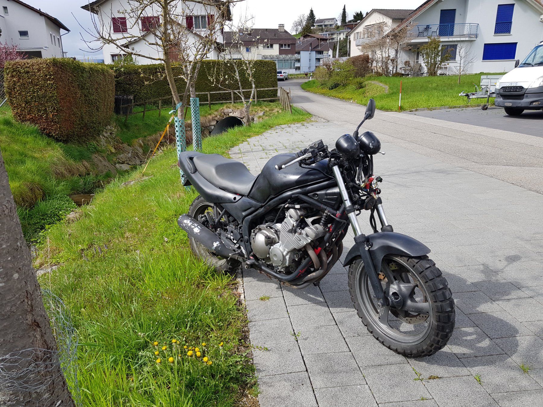 Yamaha Strasse: Yamaha XJ600N – Gebraucht aus Langnau b. Reiden von  4