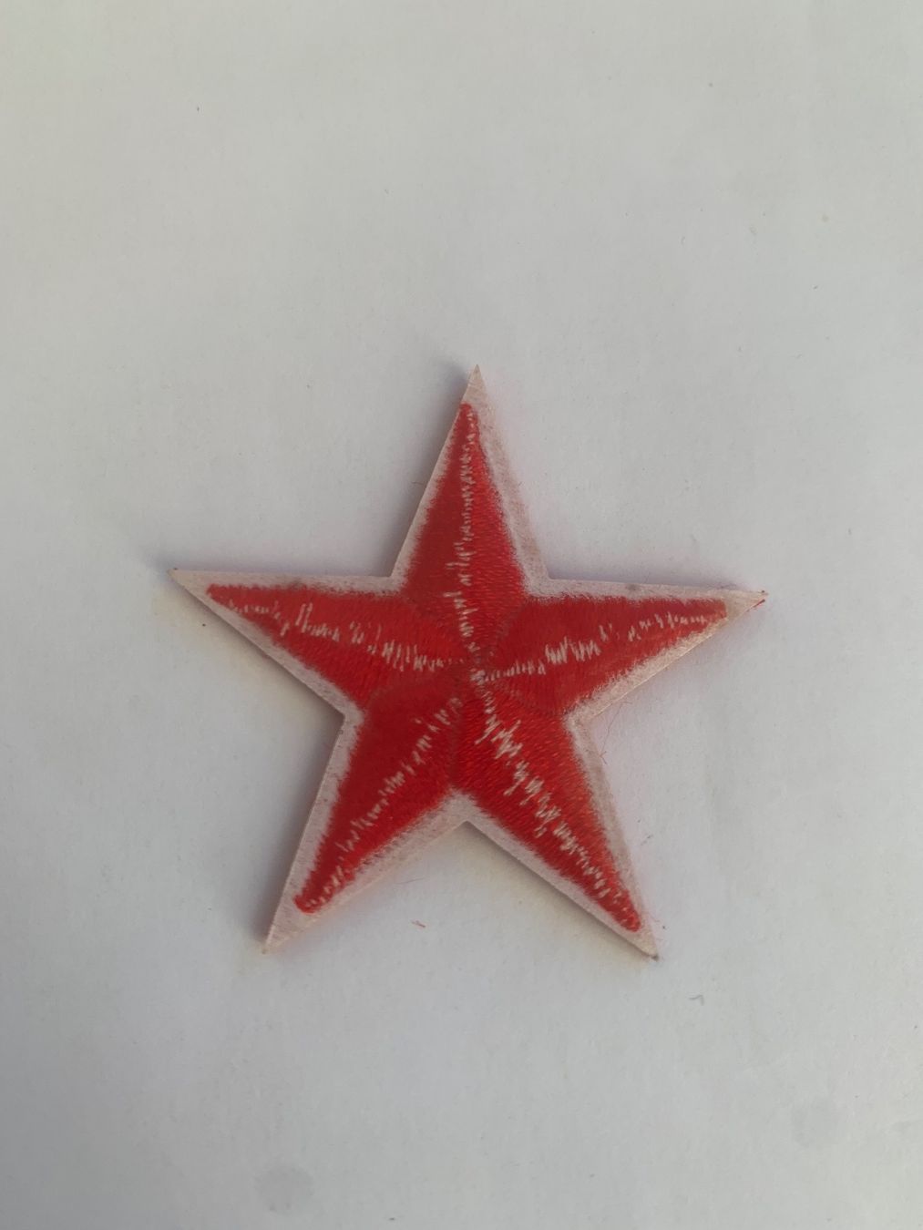 Toppe: Stern Rot Badge, Patch, Bügelbild – Nuovo e nell'imballaggio originale da Ostermundigen venduto da Mcone 2