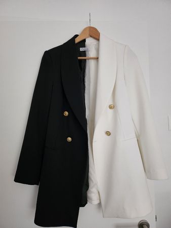 Veste bicolore noire et blanche - Élégante pour l'hiver!