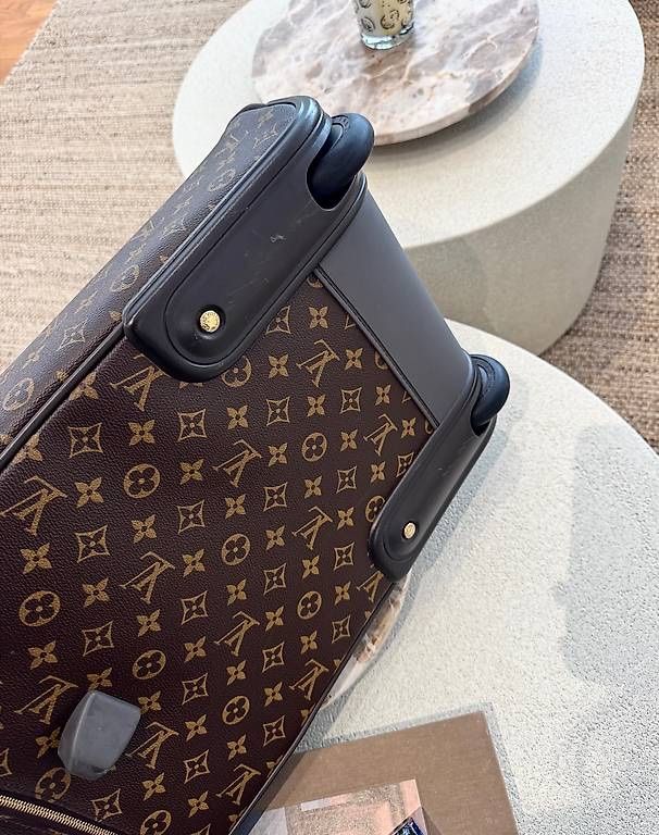 Louis Vuitton Valigie: LOUIS VUITTON REISETASCHE / ROLLKOFFER – Usato da Schwyz venduto da bofb 8