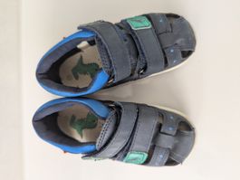 Sandalen Gr. 24 mit Dinosaurier