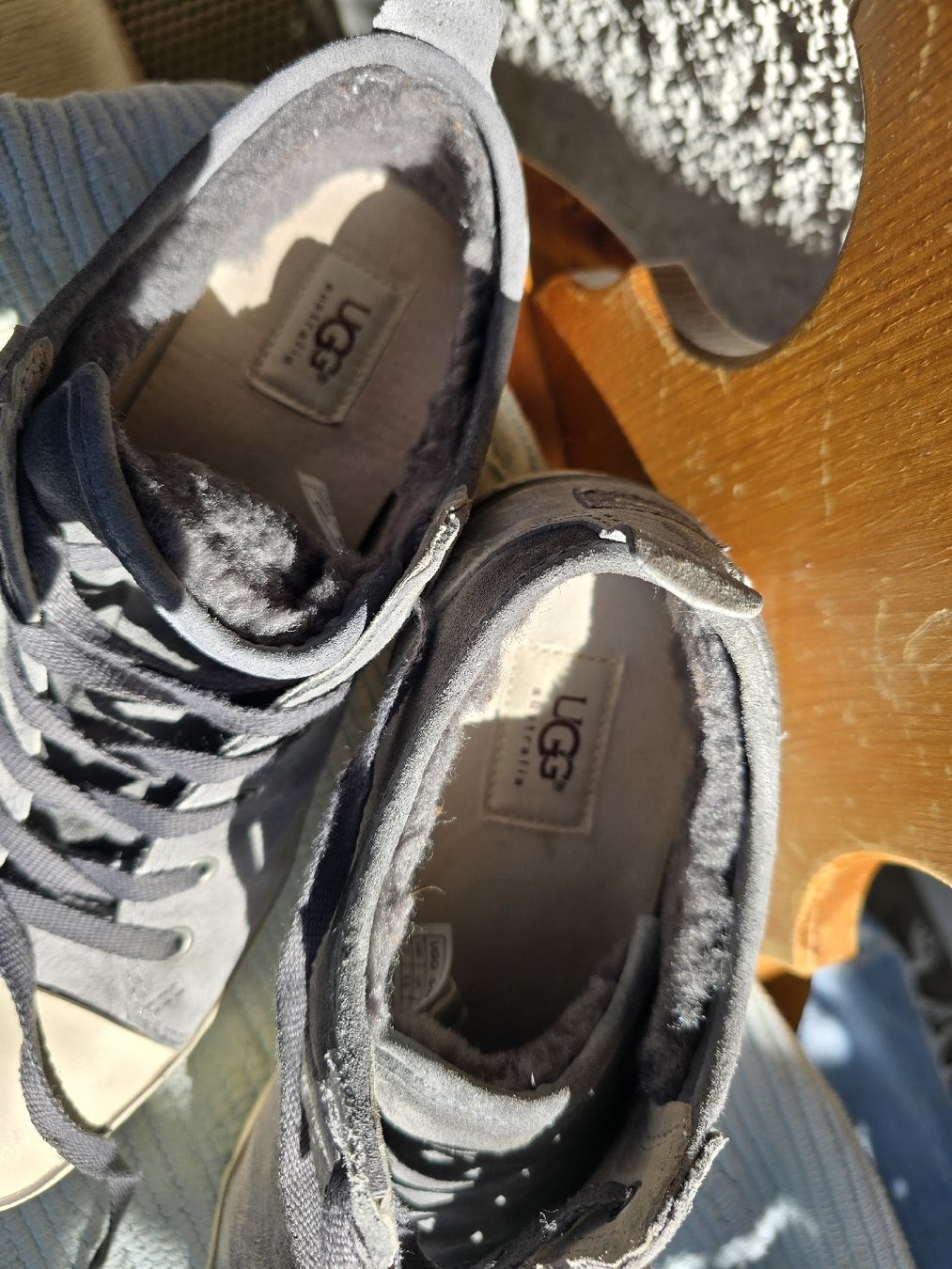 Ugg Chaussures hommes: Ugg Sneaker Halbschuh  – D'occasion à Riehen par Pelagia07 2
