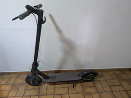 Xiaomi Mi Electric Scooter Essential