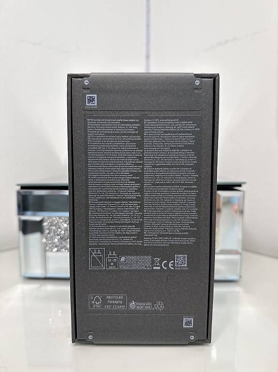 Samsung Telefoni cellulari / Smartphones: Samsung Galaxy S26 mit 512 GB - NEU – Nuovo e nell'imballaggio originale da Birsfelden venduto da Angel7 1