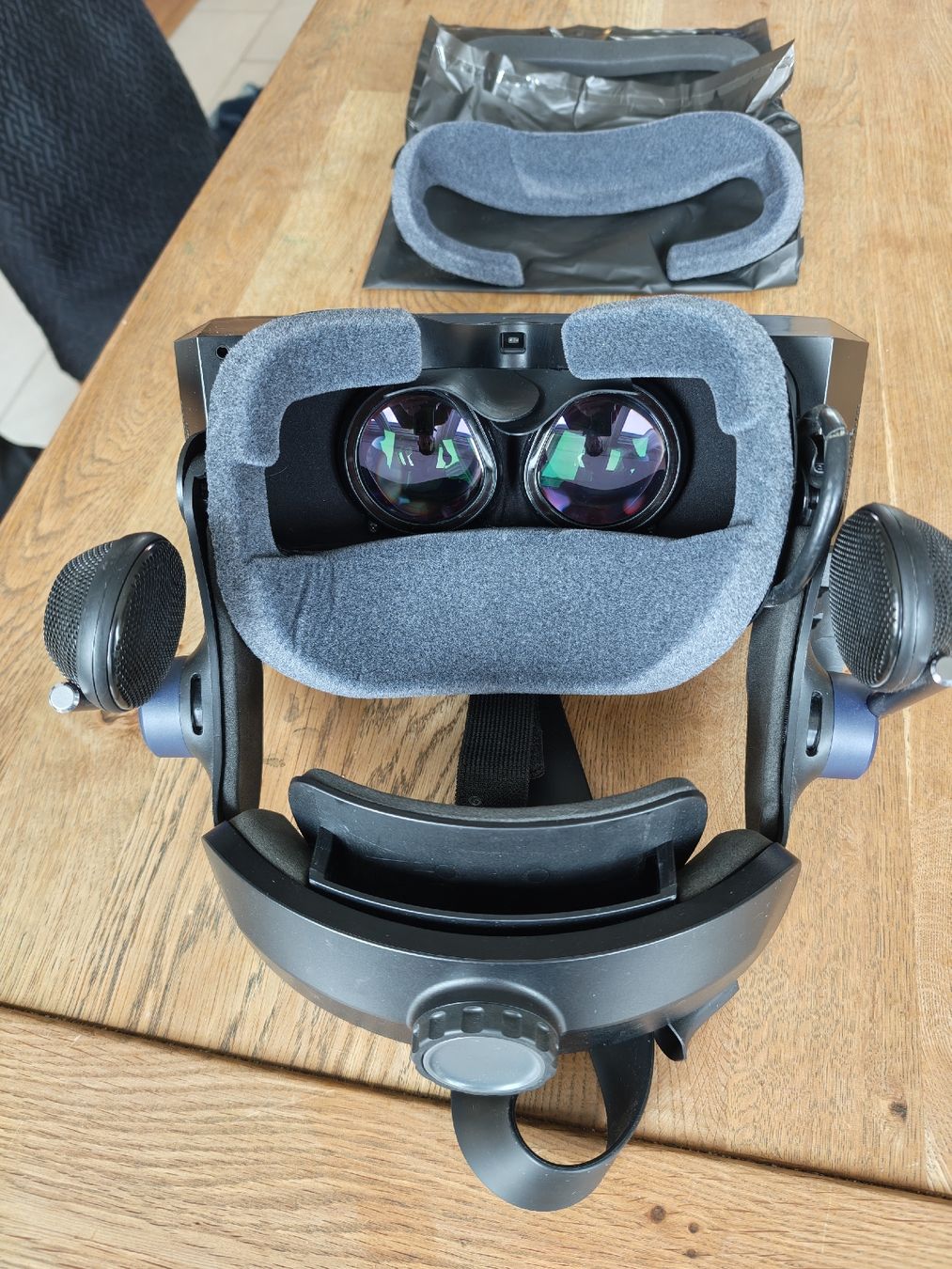 Pimax Casco VR: Pimax Crystal Original VR-Headset inklusive Controller – Usato da Zug venduto da Snaert 3