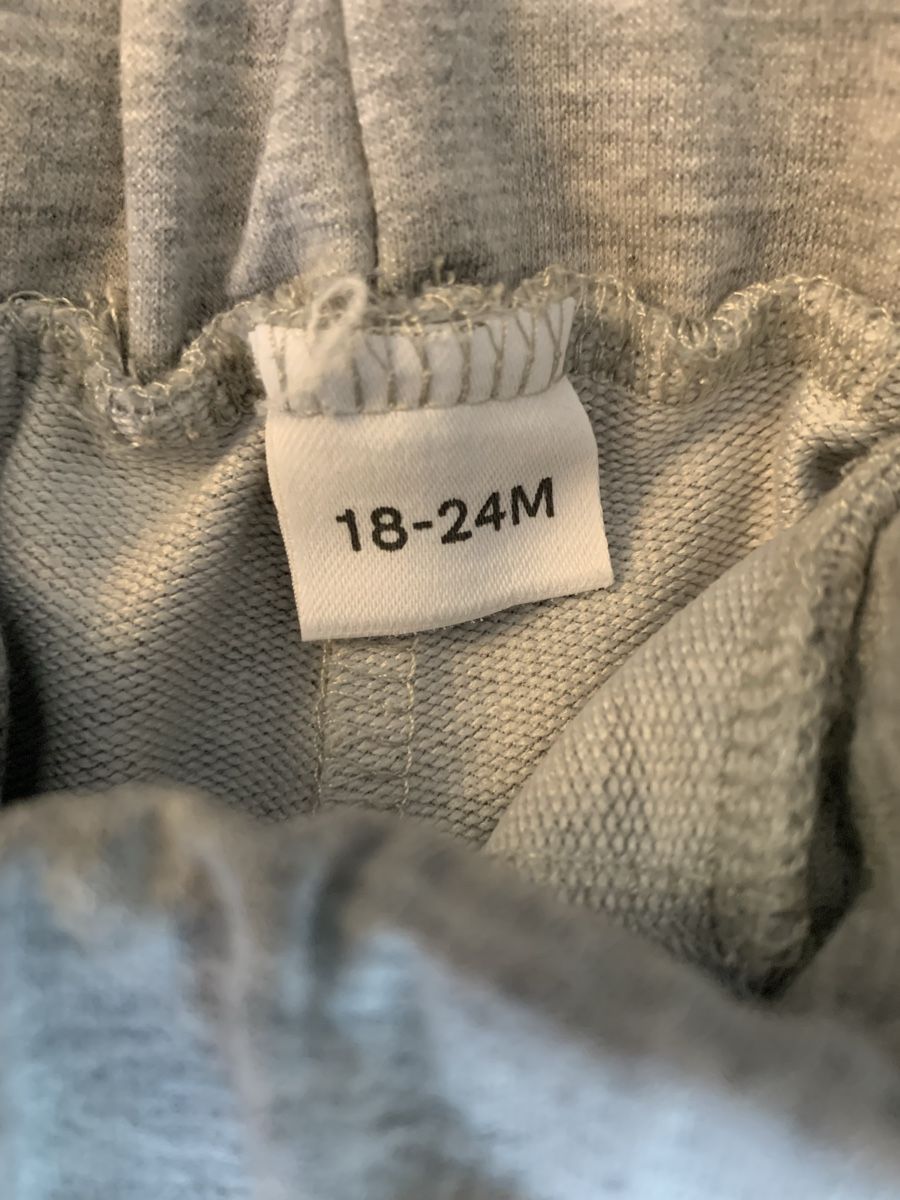 Pantaloni: Hose, Grösse 18-24 Monate, Grau, Twint vorhanden – Usato da Jegenstorf venduto da Annina0506 1