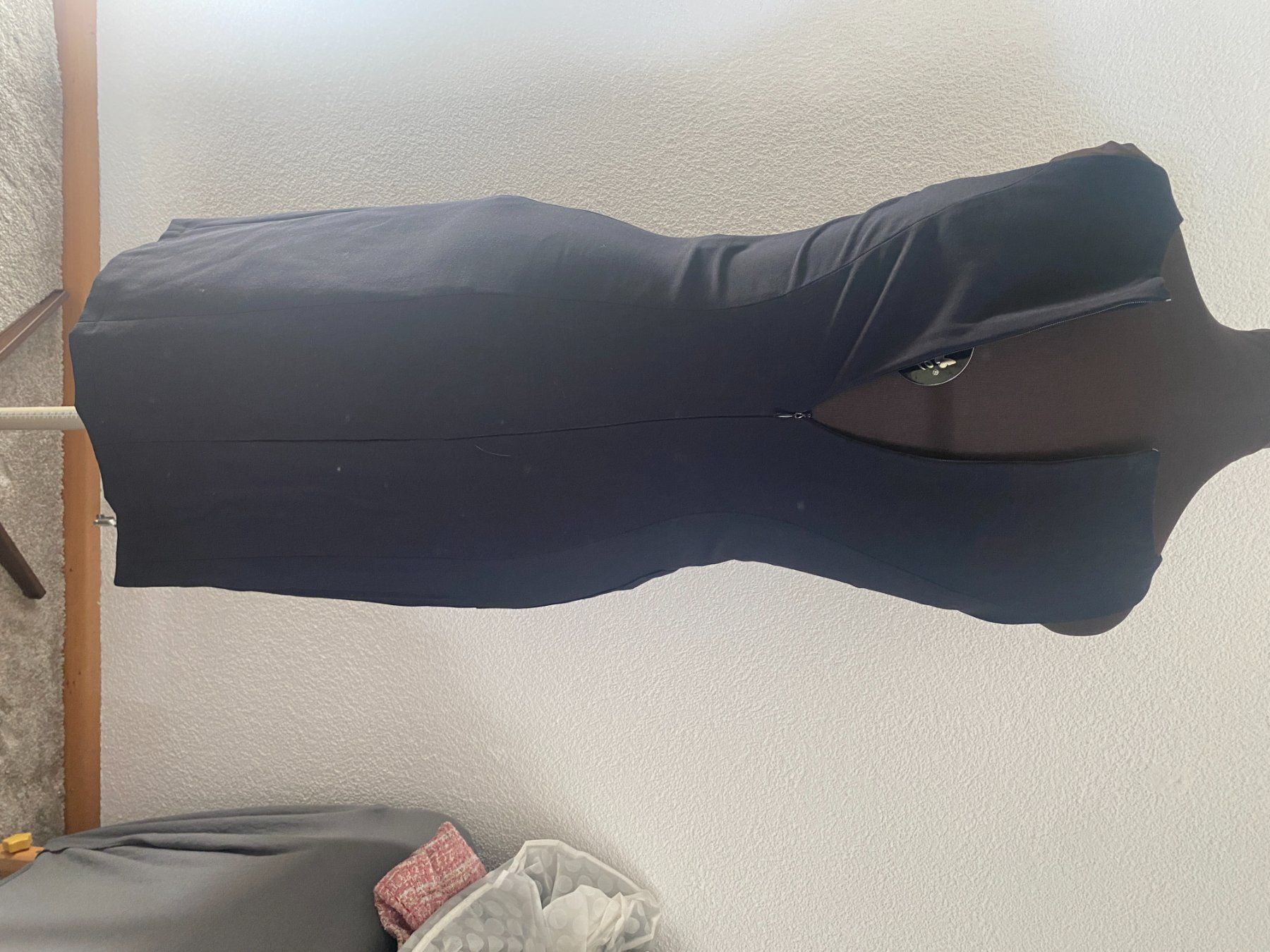 Hugo Boss Kleider: Hugo Boss NEU – Neu (gemäss Beschreibung) aus Liestal von aarroon 8