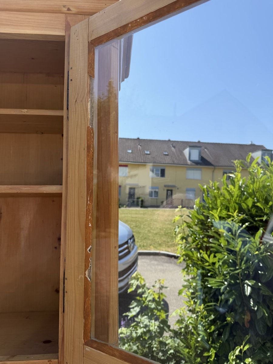 Credenze: Buffet / Vitrinenschrank – Usato da Strengelbach venduto da fiore6 5
