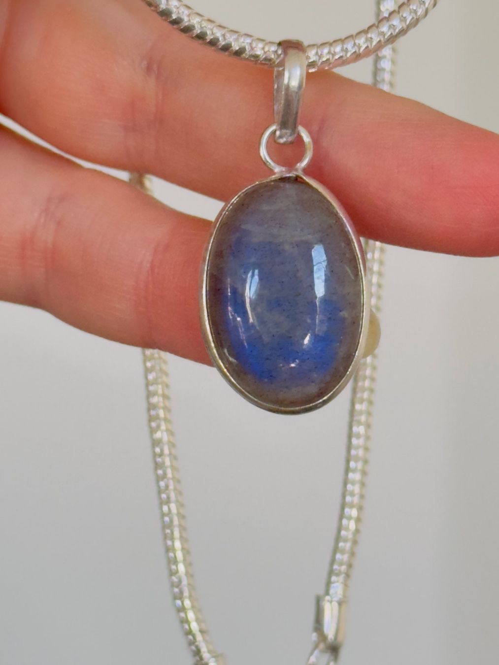 Catenine: Labradorite necklace – Nuovo e nell'imballaggio originale da Genève venduto da AGBERG 2