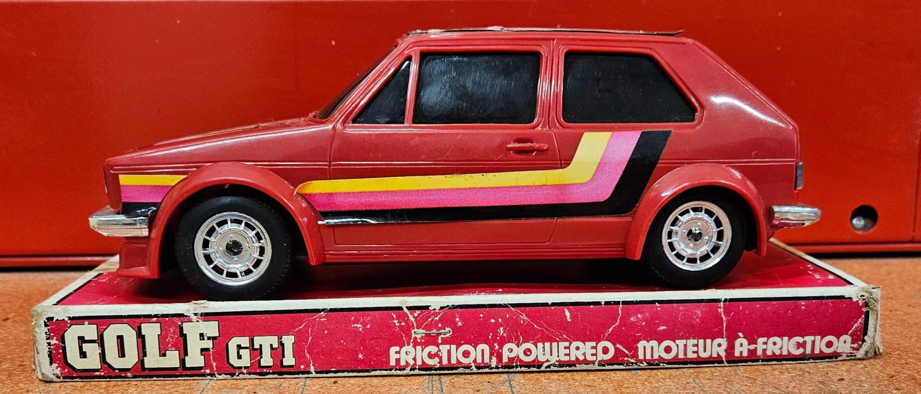 Jouets: VW GOLF 1 GTi – Défectueux à Minusio par demi0110 5